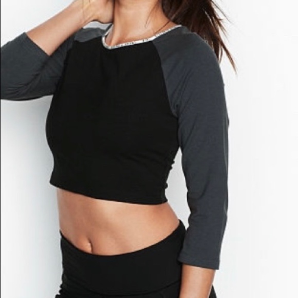 VS Raglan Crop Top ❤️ NWT